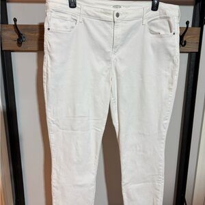 Old Navy Pop Icon Skinny white jeans EUC